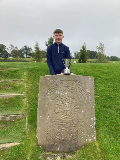 Lewis Bell wins Junior Club Championship